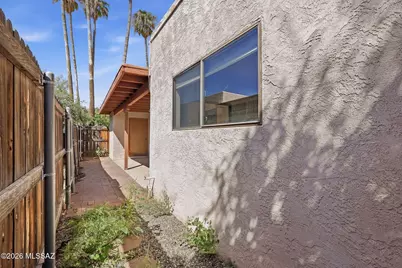 1949 N Swan Road #31, Tucson, AZ 85712 - Photo 28