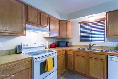 6730 E Hawk Drive, Tucson, AZ 85730 - Photo 26