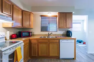 6730 E Hawk Dr, Tucson, AZ 85730 - Photo 28