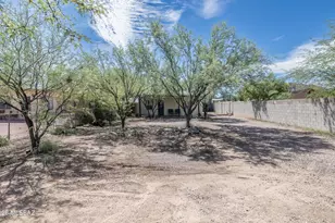1313 W St Clair St, Tucson, AZ 85745 - Photo 2