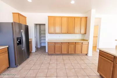 8186 W Young Eagle Court, Tucson, AZ 85757 - Photo 14