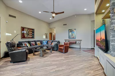 6384 N Desert Wind Circle, Tucson, AZ 85750 - Photo 16