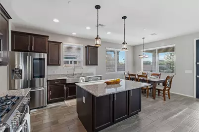 9883 N Melandra Way, Marana, AZ 85653 - Photo 10