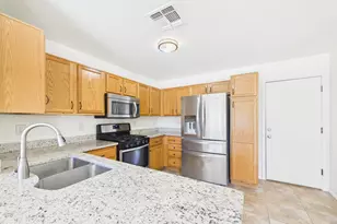 723 W Firehawk Dr, Green Valley, AZ 85614 - Photo 8