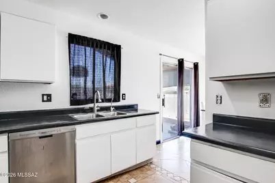 247 W Placita Casas Bonitas, Tucson, AZ 85706 - Photo 10