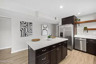 2417 E Blacklidge Dr, Tucson, AZ 85719 - Photo 14