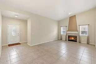 1892 E Canyon Wren Way, Green Valley, AZ 85614 - Photo 6