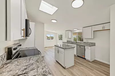 12130 W Catherine Lane, Tucson, AZ 85735 - Photo 6