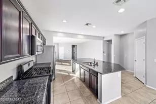 6623 E Via Jardin Verde, Tucson, AZ 85756 - Photo 12