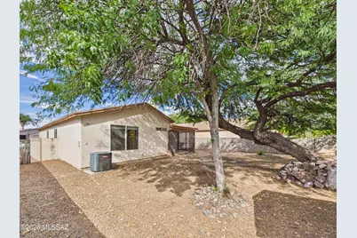 10096 Desert Valley Place, Tucson, AZ 85747 - Photo 28