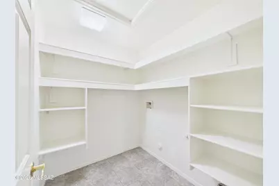 10096 Desert Valley Place, Tucson, AZ 85747 - Photo 22