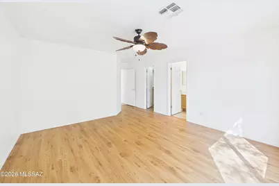 10096 Desert Valley Place, Tucson, AZ 85747 - Photo 14