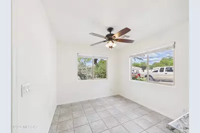 10096 Desert Valley Place, Tucson, AZ 85747 - Photo 10