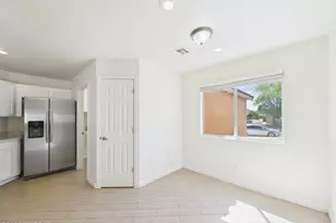 2136 W Frostwood Ln, Tucson, AZ 85745 - Photo 6