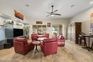 745 N Copper View Dr, Green Valley, AZ 85614 - Photo 12