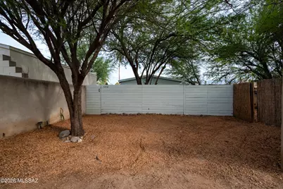 1214 E Copper Street #B, Tucson, AZ 85719 - Photo 10