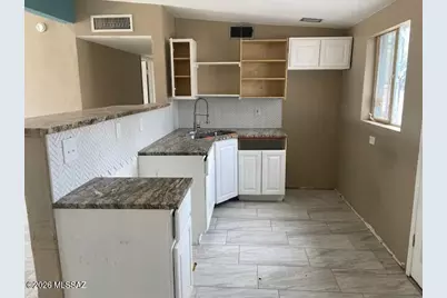 5305 E 28th Street, Tucson, AZ 85711 - Photo 4