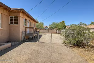 1009 E Halcyon Rd, Tucson, AZ 85719 - Photo 10