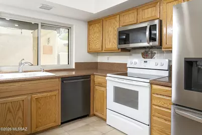 7125 E Onda Circle, Tucson, AZ 85715 - Photo 10