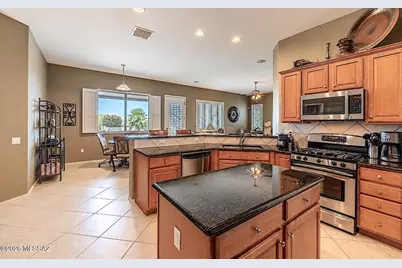 5089 W Coyote Gulch Loop, Marana, AZ 85658 - Photo 6