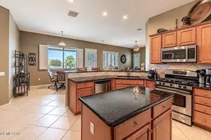 5089 W Coyote Gulch Loop, Marana, AZ 85658 - Photo 6