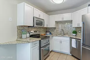6655 N Canyon Crest Dr, Tucson, AZ 85750 - Photo 10