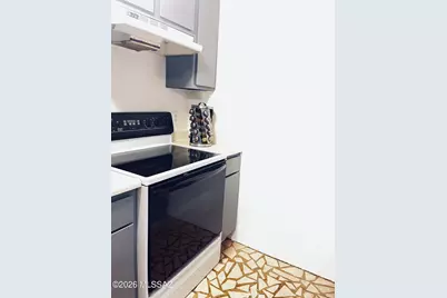 1620 N Wilmot Road #UNIT F228, Tucson, AZ 85712 - Photo 8