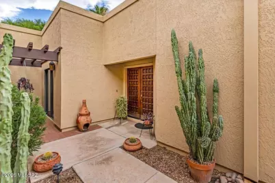 795 E Camino Corrida, Oro Valley, AZ 85704 - Photo 4