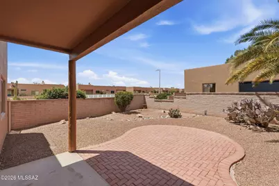 996 W VÃ­a De La Fonda, Green Valley, AZ 85614 - Photo 4