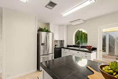 636 W Roller Coaster Road, Tucson, AZ 85704 - Photo 12