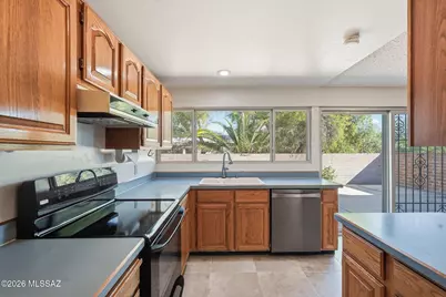 1309 N Bedford Place, Tucson, AZ 85715 - Photo 14