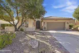 2172 E Bluejay Bluff Ln, Green Valley, AZ 85614 - Photo 1