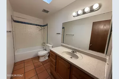 2164 S Calle Polar, Tucson, AZ 85710 - Photo 8
