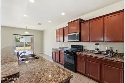 8247 W Razorbill Drive, Tucson, AZ 85757 - Photo 8