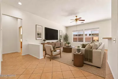 333 W Continental Vista Place, Green Valley, AZ 85614 - Photo 2