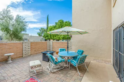 2032 S Birdie Circle, Tucson, AZ 85710 - Photo 2