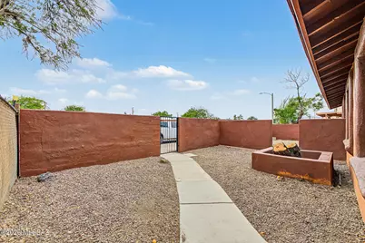 1037 E 30th Street, Tucson, AZ 85713 - Photo 4