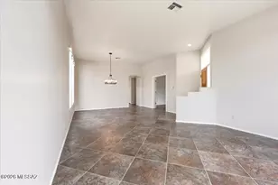 10961 E Siskin Pl, Tucson, AZ 85748 - Photo 8