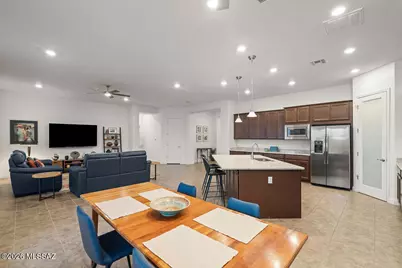 887 S Castar Drive, Tucson, AZ 85745 - Photo 24