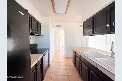 5349 S Greenway Drive, Tucson, AZ 85706 - Photo 2