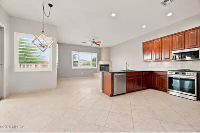 518 N Dossi Place, Green Valley, AZ 85614 - Photo 10