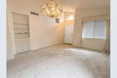 8640 S Desert Dove Drive, Tucson, AZ 85747 - Photo 2