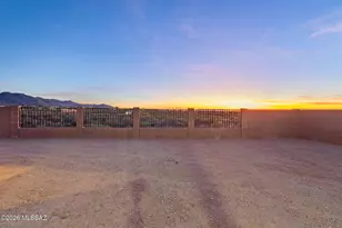 1132 N Range Rider Pl, Vail, AZ 85641 - Photo 4