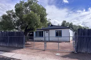 3908 E Fraedrich Dr, Tucson, AZ 85712 - Photo 1