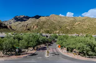 6655 N Canyon Crest Dr, Tucson, AZ 85750 - Photo 34
