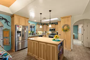 3944 W Wild Life Dr, Tucson, AZ 85745 - Photo 8