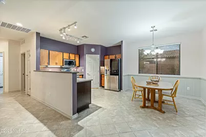 38946 S Running Roses Lane, Tucson, AZ 85739 - Photo 8