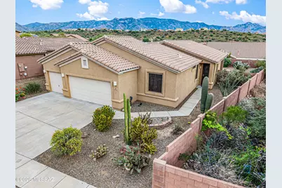 38946 S Running Roses Lane, Tucson, AZ 85739 - Photo 2