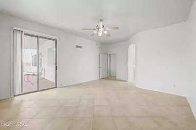 11701 N Pyramid Point Drive, Oro Valley, AZ 85737 - Photo 20