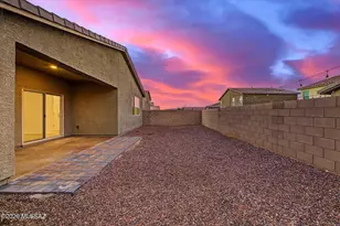 7849 S Sugarbend Dr, Tucson, AZ 85757 - Photo 34